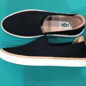 UGG Sammy Slip-On